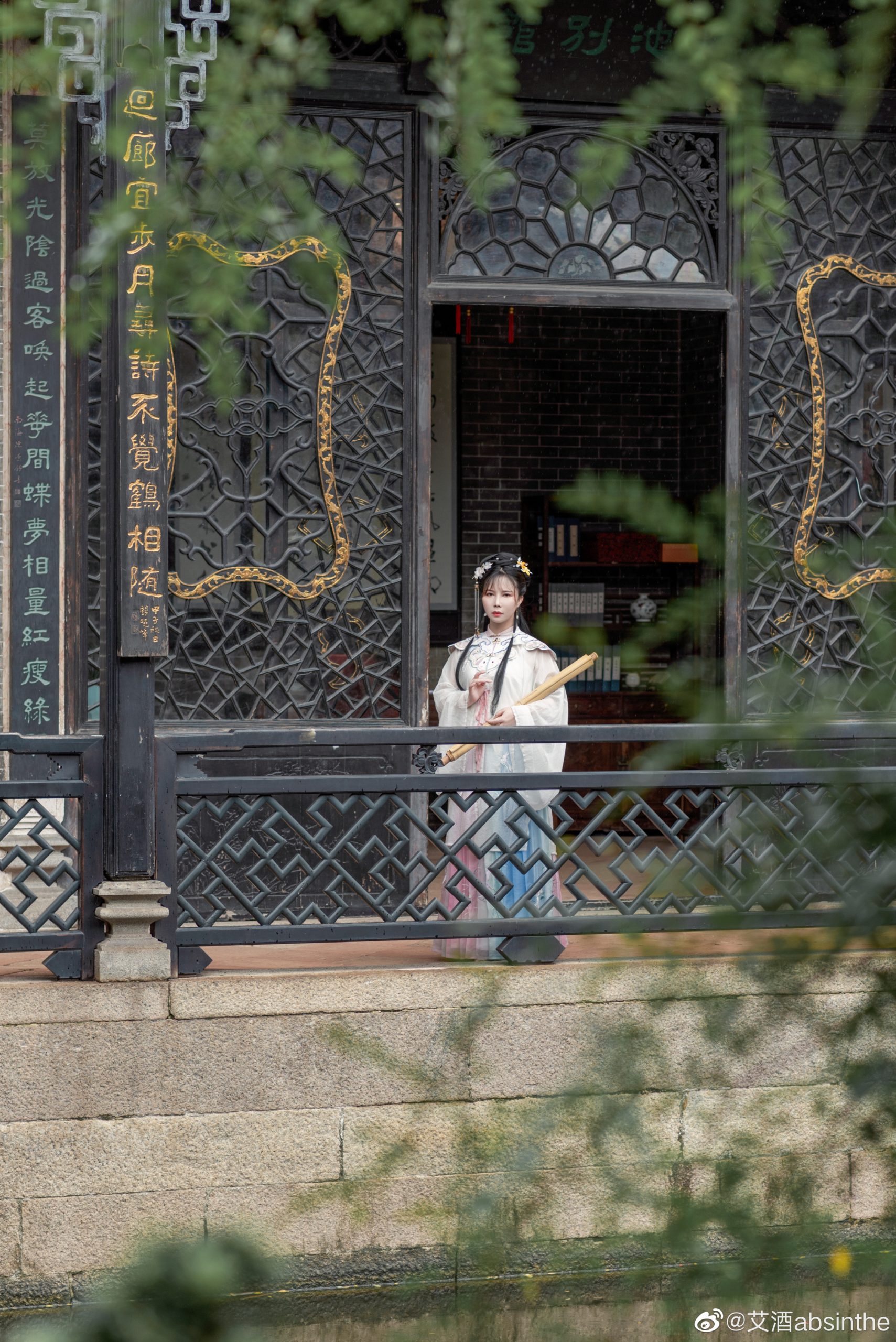 【汉服】淡眉如秋水，玉肌伴轻风@南一-米哈社