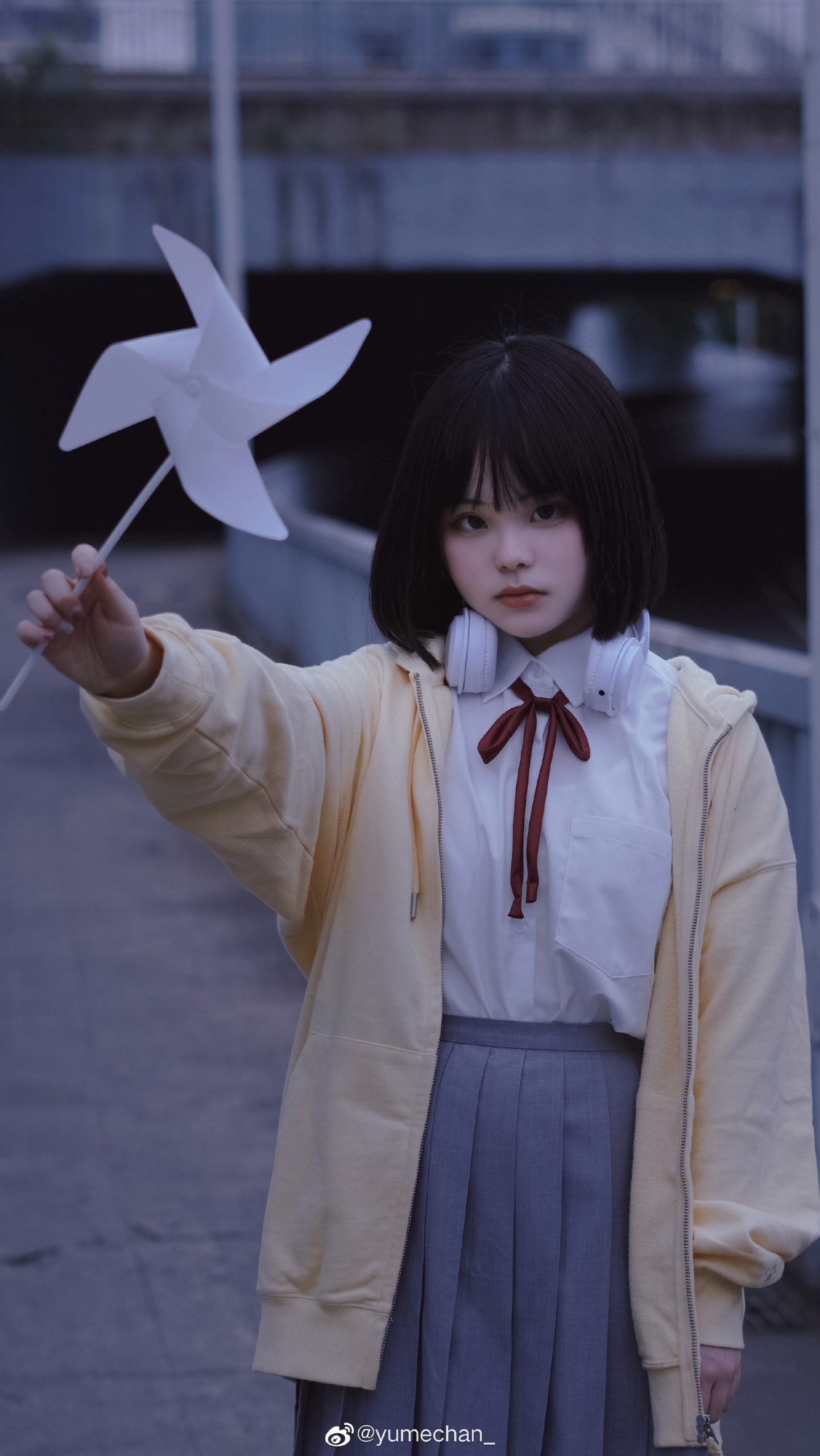 jk写真 只要我還活著就會陪在你身旁 你只需要回頭就好了喔。@yumechan_-米哈社