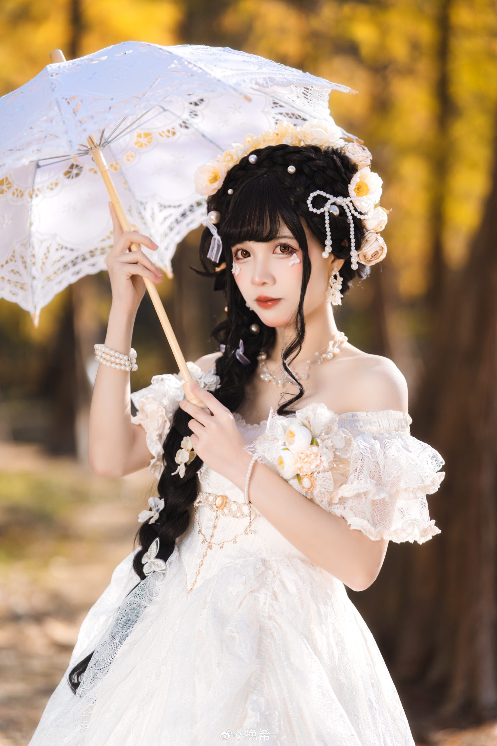 lolita 🍁 层林尽染 叠翠流金🍂@挽希--米哈社