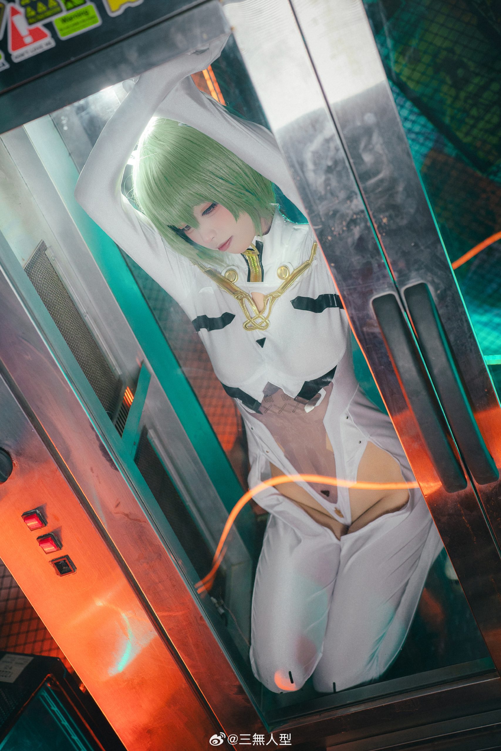 被线缆捆住了喵@三無人型-米哈社