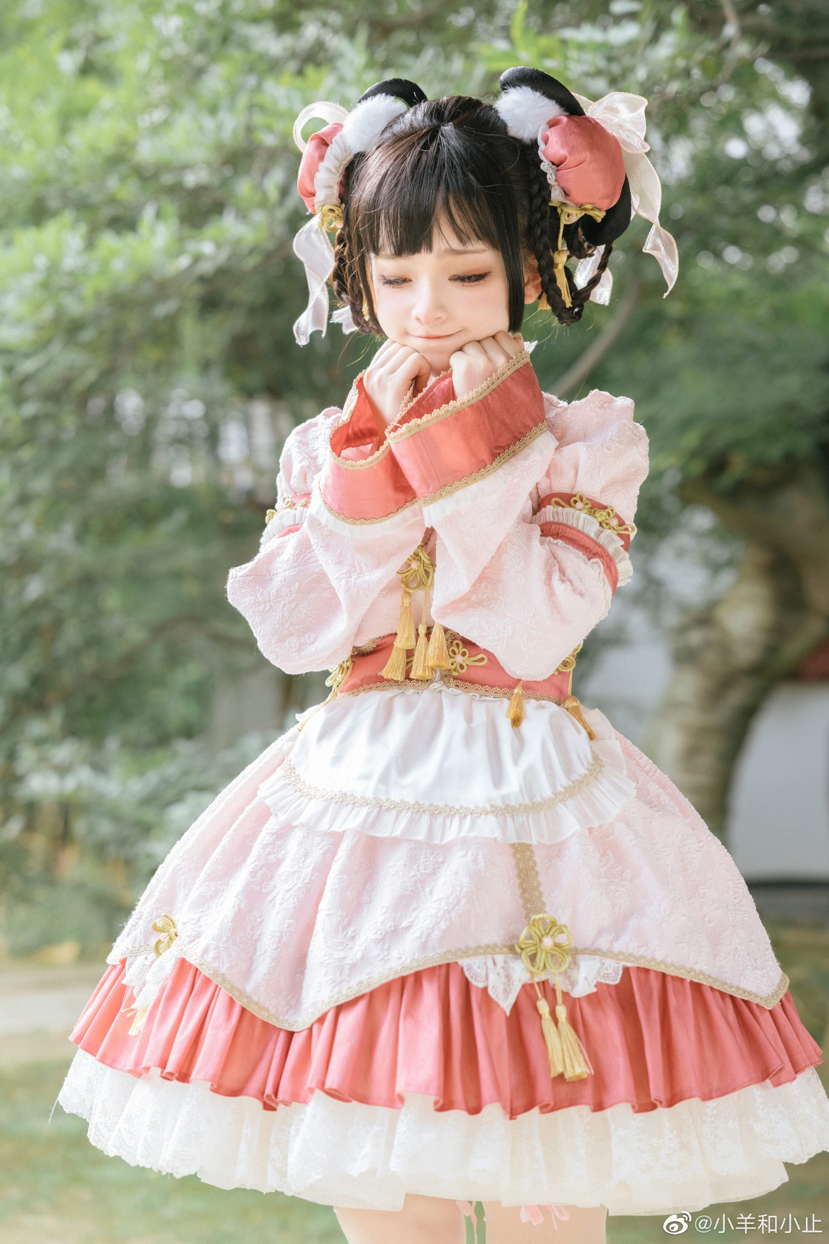 【LOLITA】中华风 怎么了嘛 不就偷吃了一个包子嘛 @小羊和小止-米哈社